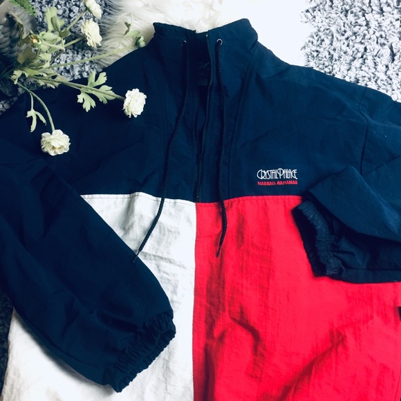 surf style Tops - ♥️Surf style Bahamas red white flag windbreaker❤️